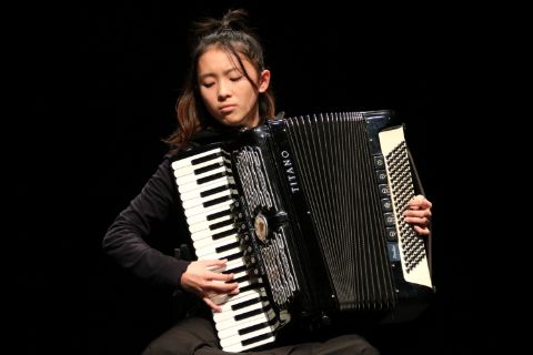 Angela Chen