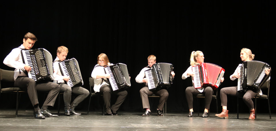 Tamba Carleton (accordion), Michelle Chandler (accordion), Martin Meyer (accordion), Daniel Robinson (accordion) and Bradley Williams (accordion).