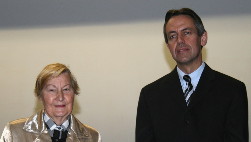 Marie Jones, Kevin Friedrich