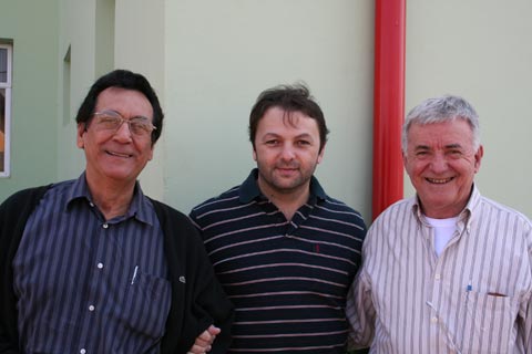 Factory owners Lauro Valério (left) and Angelo Sanzovo (right) with Mirco Patarini of Scandalli and Paolo Soprani (Italy - center).