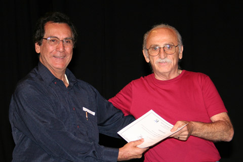 Carlos Gallizia - Brazil being given his certificate for adjudicating by Lauro Valério.