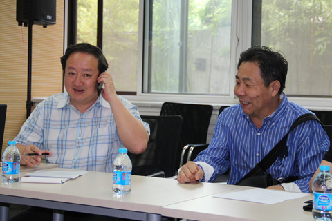 Prof. Li Cong and Chen Yiming.