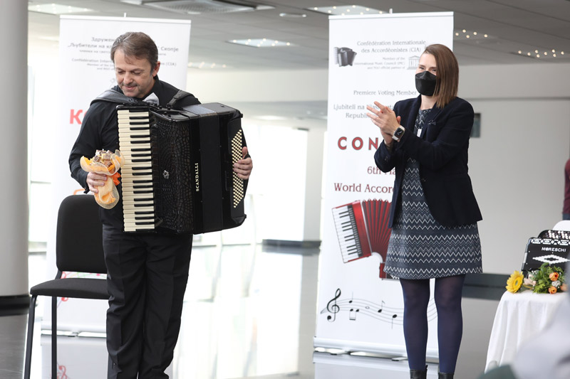 Mirco Patarini, Bete Ilin