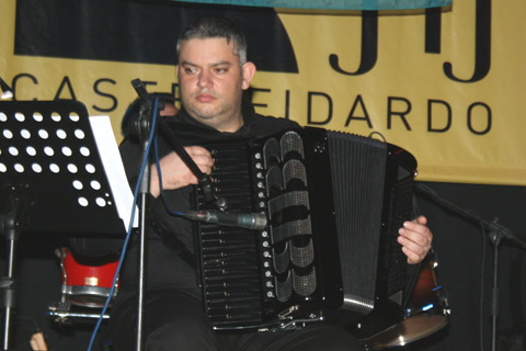 Riccardo Taddei (accordion)