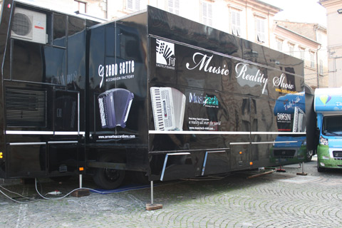Music Reality Show truck 