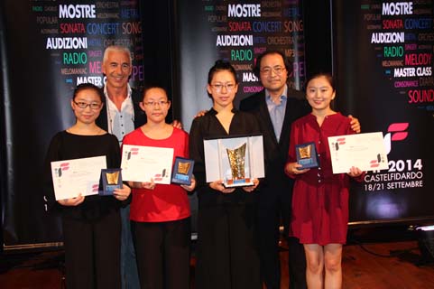 Massimo Pigini and Cao Xiao-Qing with Cheng Yuhan, Lin Janghan, Tian Jianan, and Ma Qi.