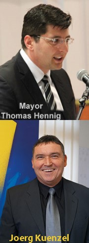 Mayor Thomas Hennig and Joerg Kuenzel