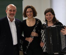 Ana León (clarinet) and Arantza Agirre (accordion)