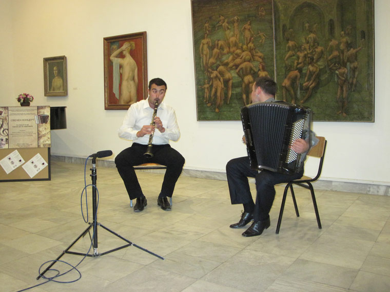 Dimitar Janev (clarinet) and Filip Stamevski.