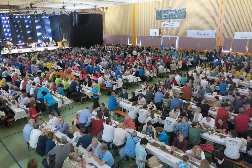 Dorin Grama performing to the hall