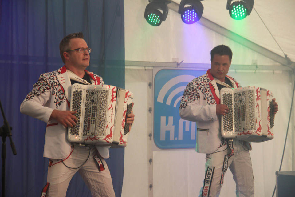 Bayan MIX (Russia), famous duo of Sergey Voytenko and Dmitry Khramkov